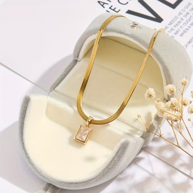 Women's Elegant Square Cubic Synthetic Zirconia Necklace with 18K Gold Plated
