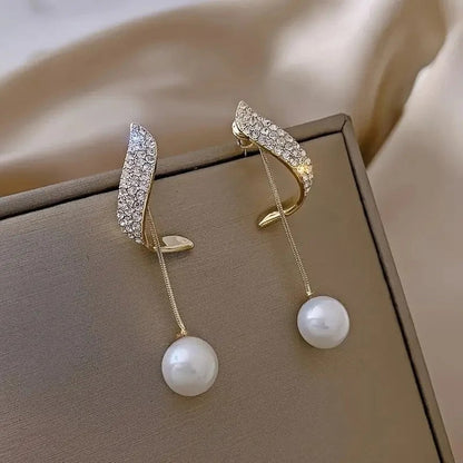 1 Pair Women'S Elegant Hanging Earrings.