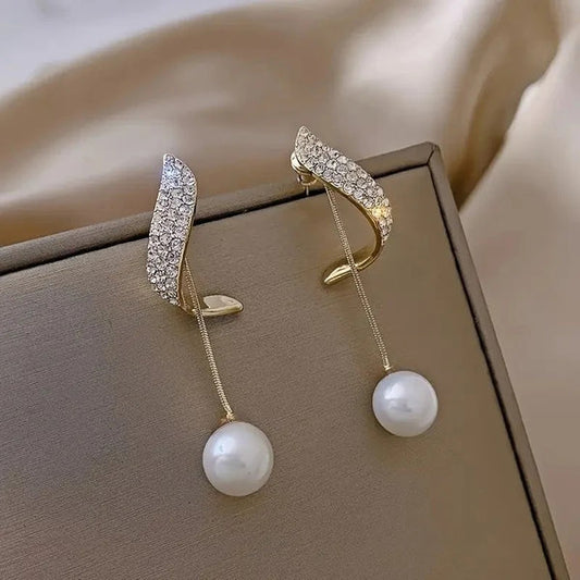 1 Pair Women'S Elegant Hanging Earrings.